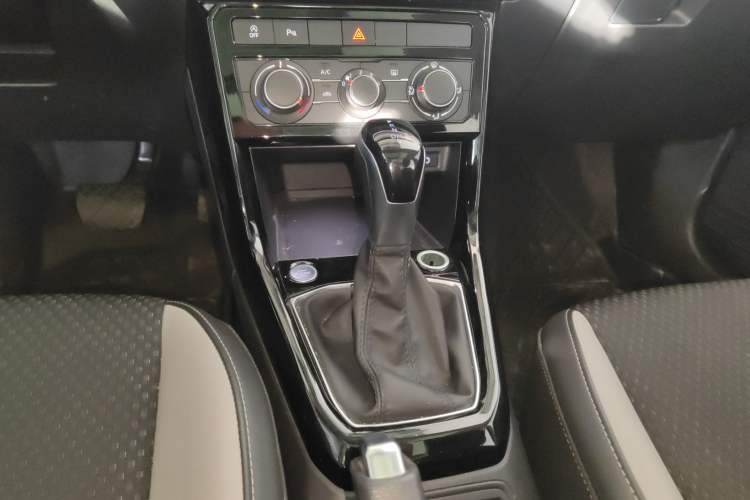 Used Volkswagen Tacqua 2023 200TSI DSG Joy-Connect Edition