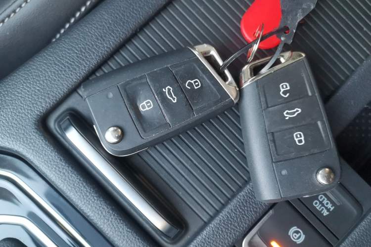 Used Volkswagen Magotan 2025 Zhongxiang Version 280TSI DSG Comfort Edition