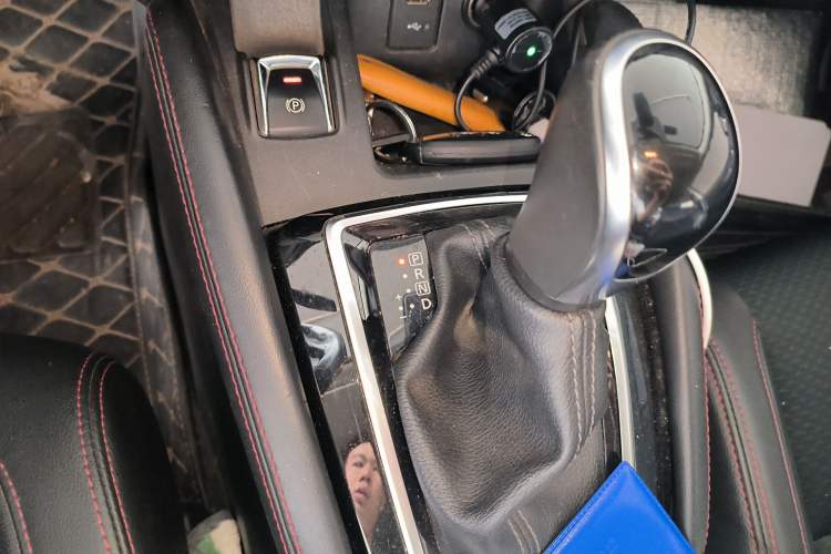Used Nissan Qashqai 2019 2.0L CVT Luxury Edition Gear Lever