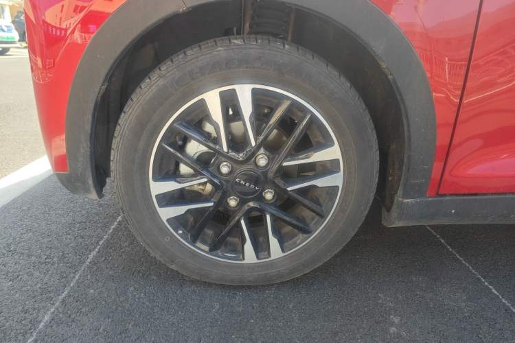 Used Chery QQ Little Ant 2022 Sweet Pink Edition Half-Sugar Version Lithium Iron Phosphate 29.2 kWh 30 kW 301 km Left Front Wheel Hub