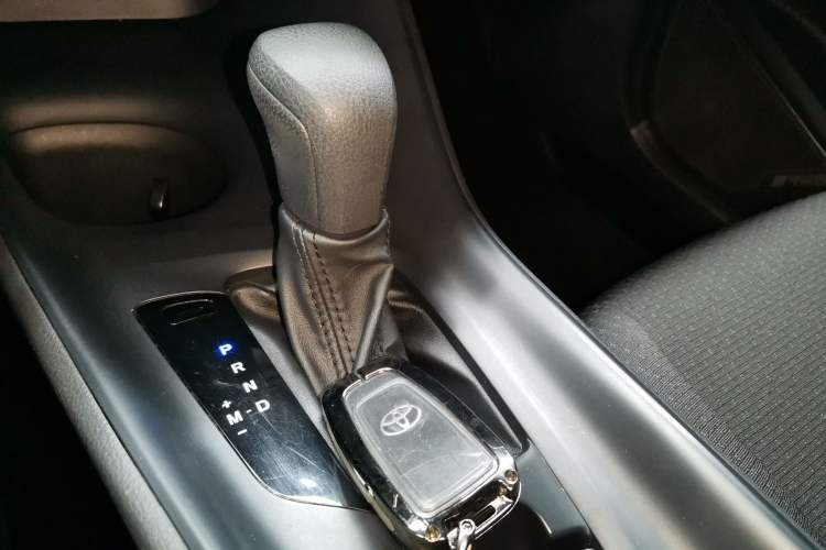 Used Toyota IZOA 2021 2.0L Enjoy Edition
