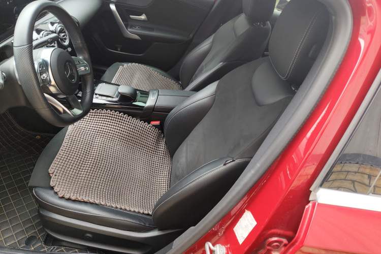 Used Mercedes-Benz A-Class 2020 Restyled A 200 L Sport Sedan Fashion Version
