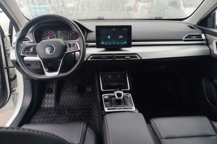Used BYD Qin New Energy 2019 High-Range Luxury Model

