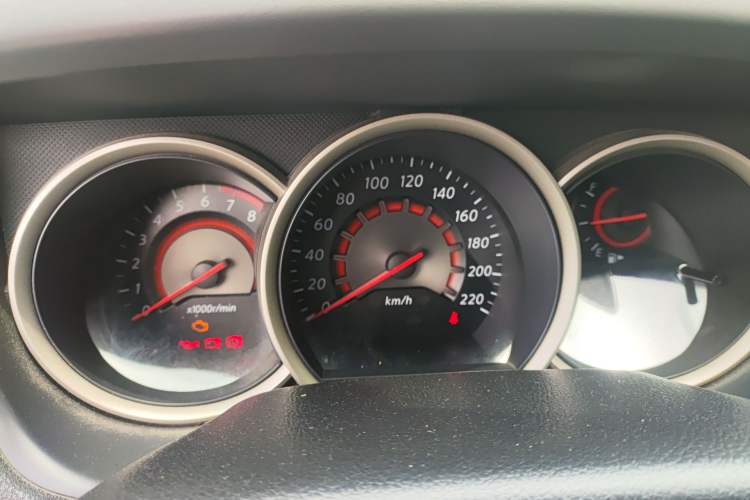 Used Nissan Sylphy 2016 Classic 1.6XE Manual Leading Edition Instrument Cluster