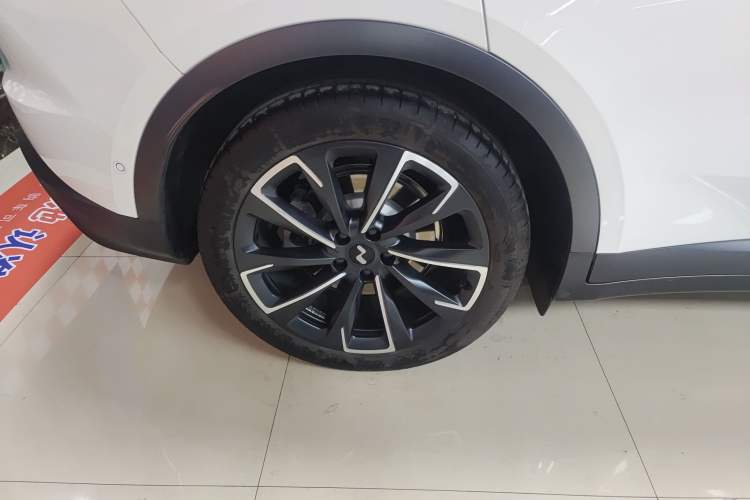 Used ONVO L60 2024 60 kWh All-Wheel Drive