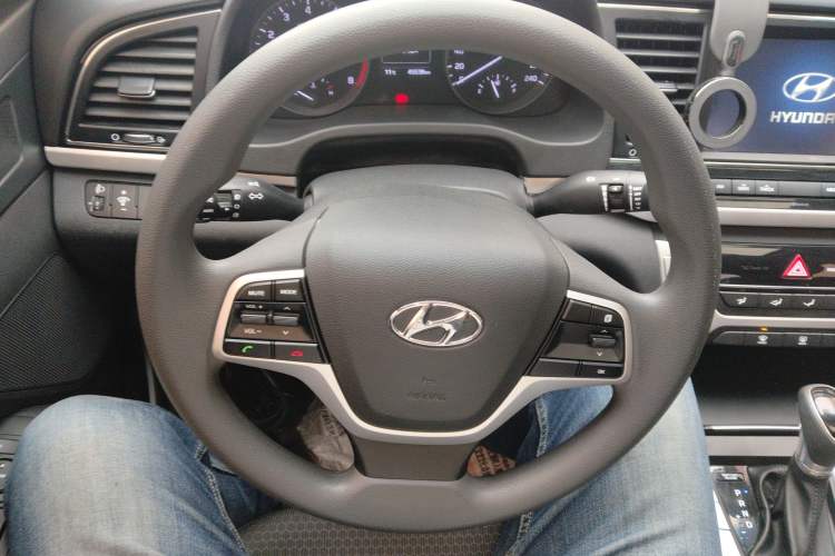 Used Hyundai Elantra (6th Generation / Lingdong) 2016 1.6L Automatic ZhiXuan – Elite Version
