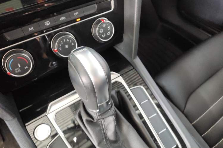 Used Volkswagen Magotan 2020 280TSI DSG Comfort Edition
