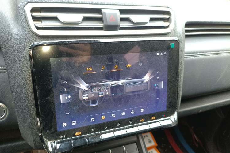 Used JMC DaDao 2023 All-Purpose 2.3T Diesel Manual Two-Wheel Drive Standard-Wheelbase Comfort Edition