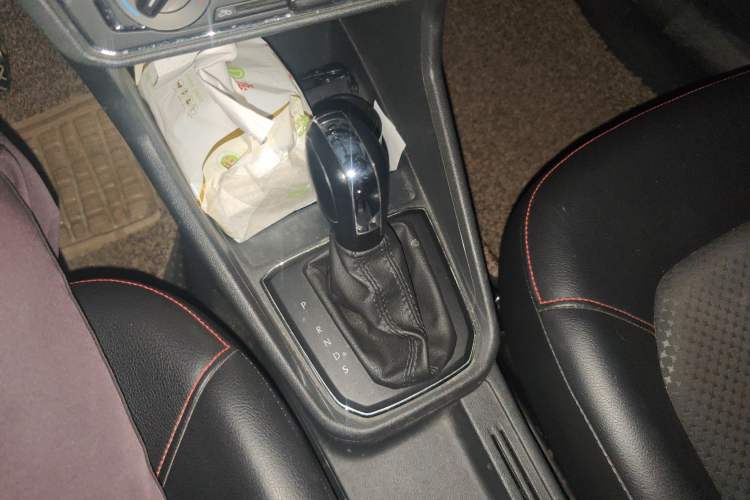 Used Volkswagen Santana 2017 Haval H9 1.6L Automatic Comfort Edition