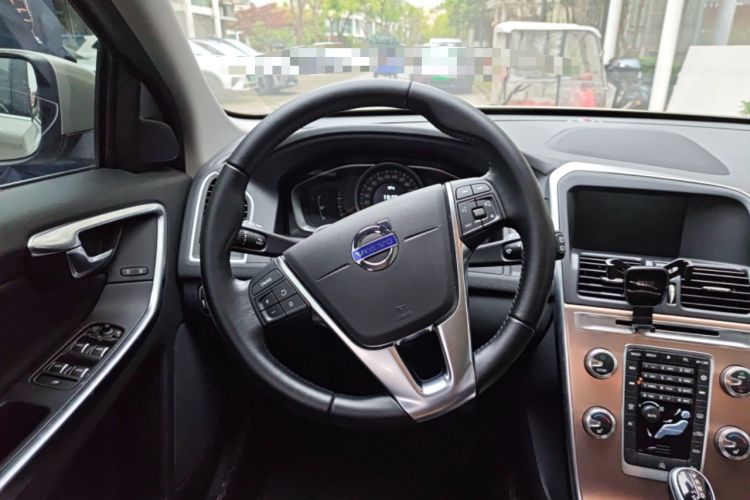 Used Volvo XC60 2017 T5 Smart Upgrade Edition
