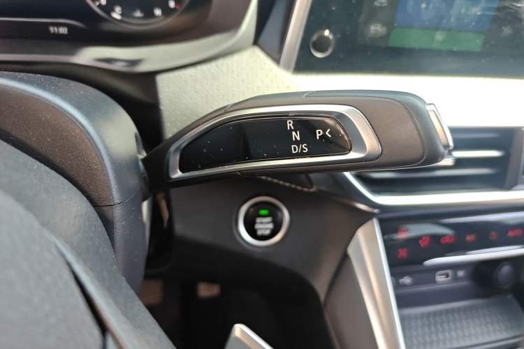 Used SAIC MAXUS G50 2023 PLUS 1.5T Automatic Cruise Version Gear Lever