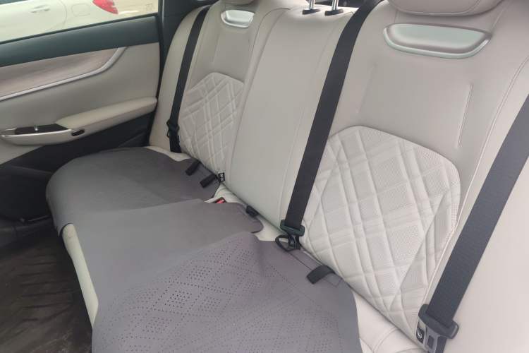 Used CHANGAN NEVO A07 2023 Range-Extended 200 Air Left Rear Seat