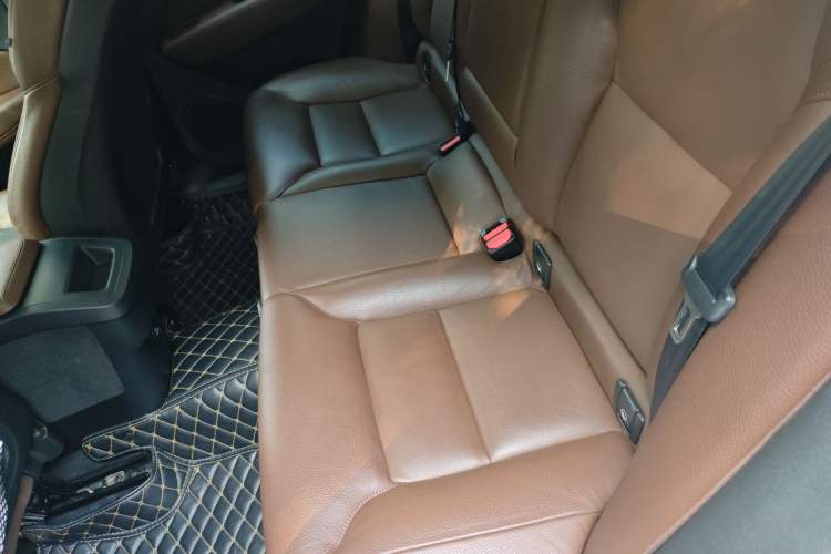 Used Volvo XC60 2019 T5 4x4 Smart Edition China V Standard