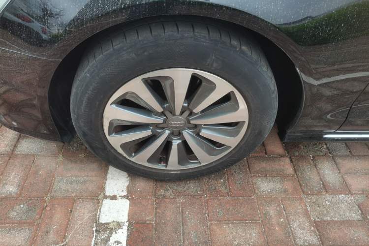 Used Audi A6L 2017 30 FSI Comfort Model Left Front Wheel Hub