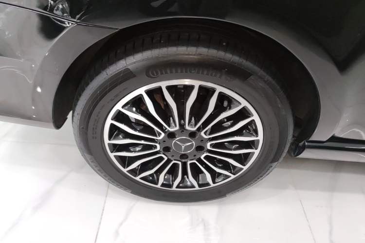 Used Mercedes-Benz V-Class 2017 V 260 L Prestige Extended Edition
