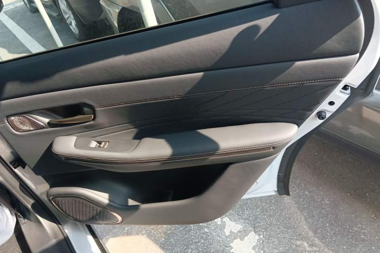 Used Baojun Enjoy 2025 Plug-in Hybrid 140km Luxury Edition
