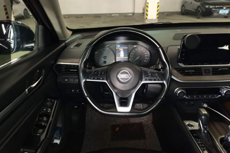 Used Nissan Teana 2021 2.0L XL Comfort Edition Steering Wheel