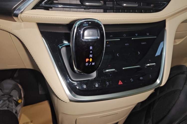 Used Buick GL8 2023 ES Lu Zun Deluxe Model Gear Lever