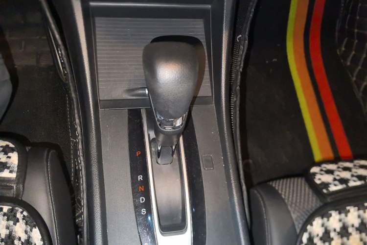 Used Honda Jade 2014 1.8L Automatic Comfort Elite Version 5 Seats
