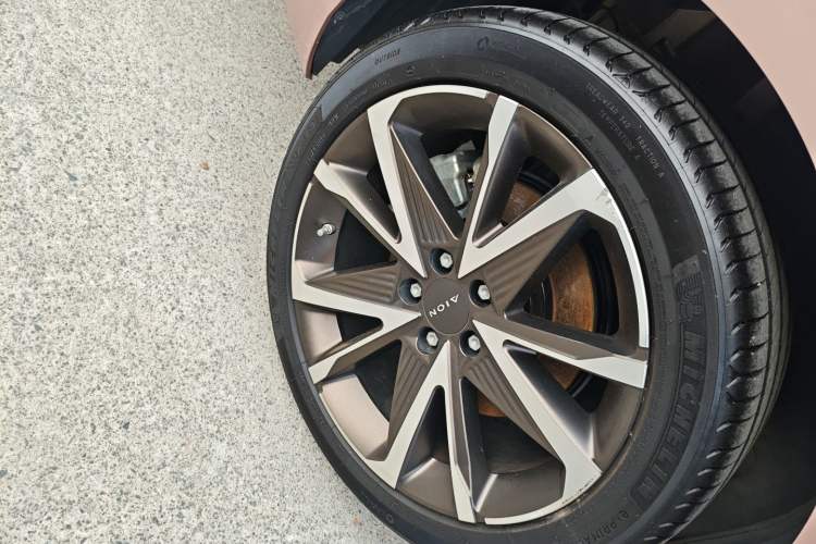 Used AION S Plus 2021 70 Tech Edition
