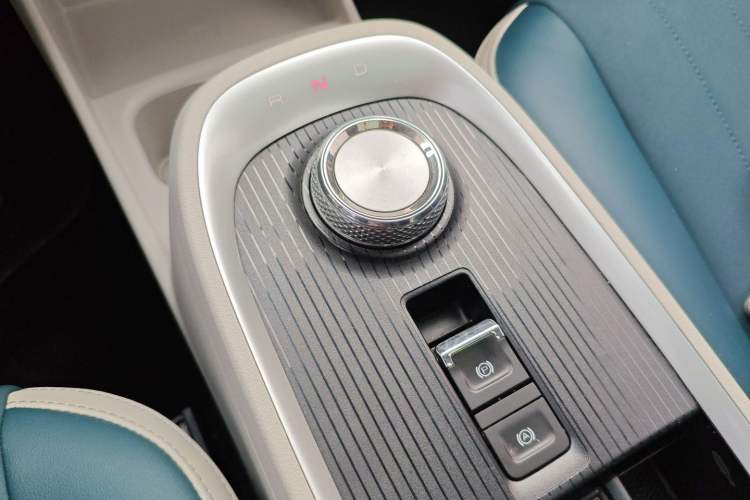 Used ORA Good Cat 2021 400km Standard Range Athena Edition Lithium-Ion Battery Gear Lever