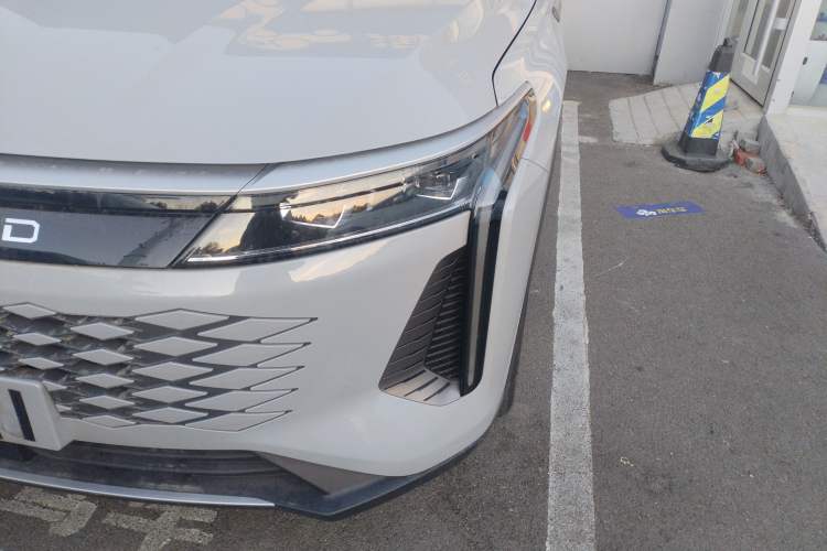 Used EXEED Stellar C-DM 2024 1.5T Long-Range Pro
