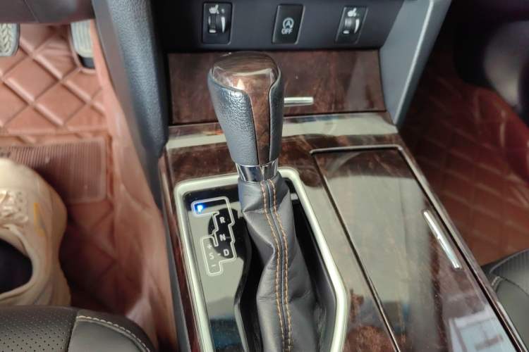 Used Toyota Camry 2016 2.0G 10th Anniversary Leading Edition