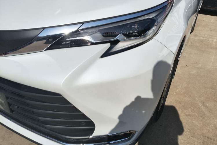 Used Toyota SIENNA 2023 2.5L Hybrid Comfort Edition Left Front Headlight