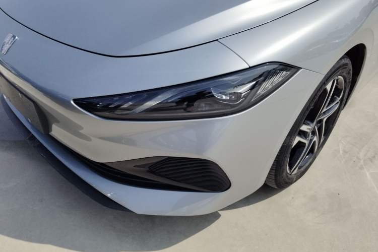 Used Roewe D7 2023 DMH 125km Flagship Edition Left Front Headlight