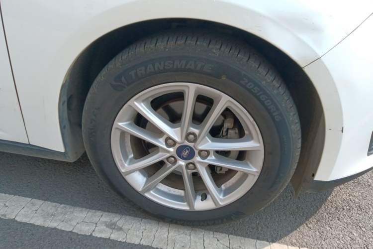 Used Ford Focus 2018 Sedan Classic 1.6L Automatic Trendy SmartDrive Edition