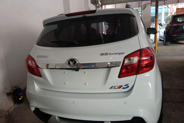 Used FAW Yingzhi G3 2016 G3S 1.5L CVT Luxury Navigation Edition
