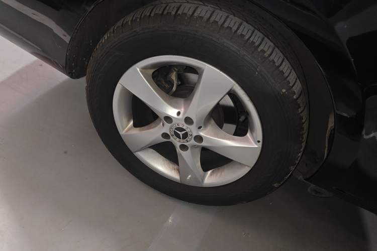 Used Mercedes-Benz Vito 2018 2.0T Elite Version 7 Seats China VI Emission Standard
