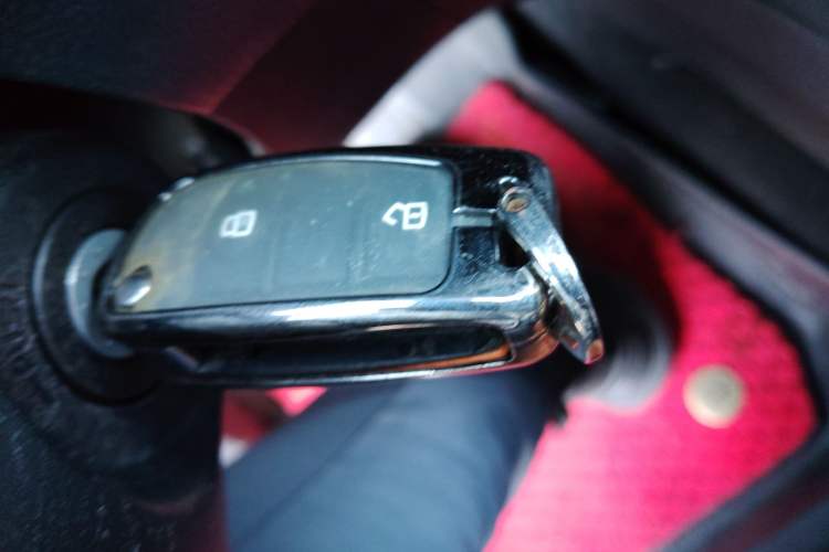 Used Isuzu D-MAX 2023 2.5T Automatic 4x4 Diesel Flagship Long Wheelbase Model