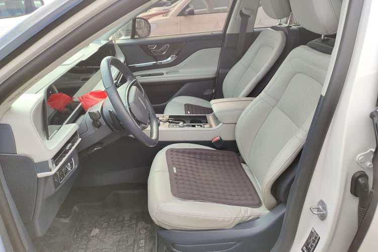 Used Lincoln Corsair 2024 2.0T Two-Wheel Drive Deluxe Edition