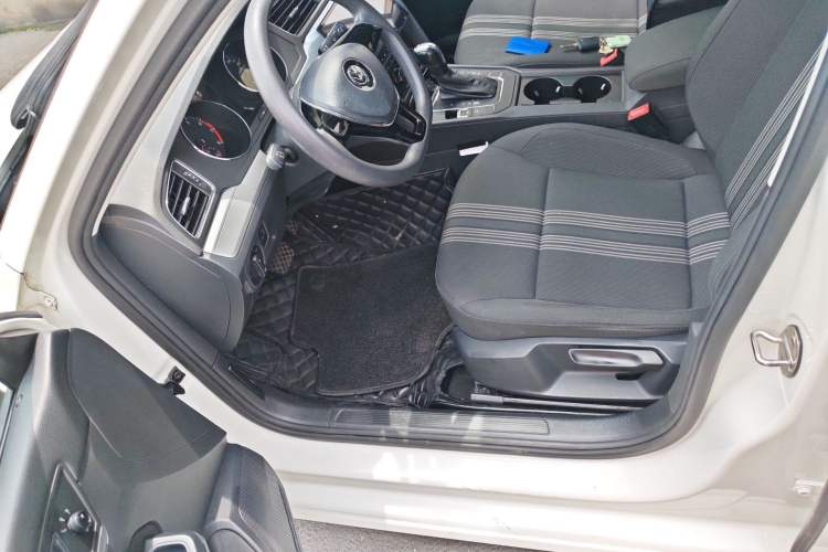 Used Volkswagen Lamando 2017 230TSI DSG Fashion Edition