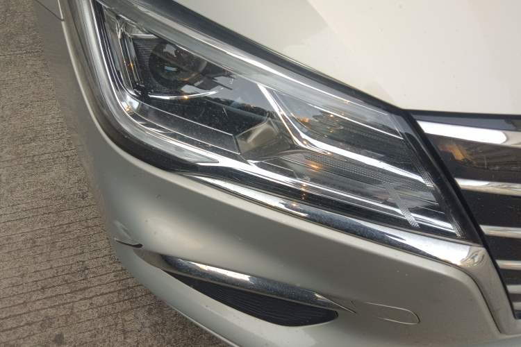 Used Roewe Ei5 2019 Luxury Edition Right Front Headlight