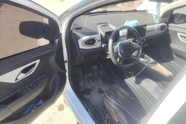 Used JAC Yiwei E10X 2024 Charming Edition 301km Lite
