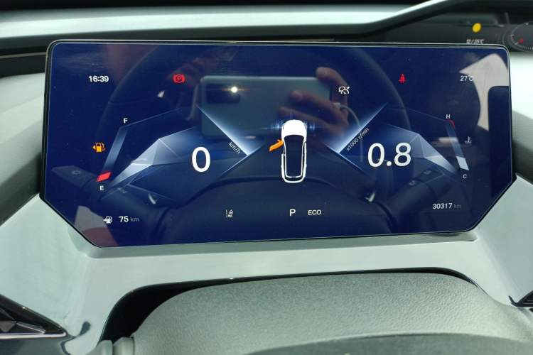 Used CHANGAN OSHAN Z6 2022 Blue Whale 1.5T DCT Smart Edition Instrument Cluster