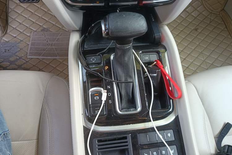 Used GAC Trumpchi GS8 2017 320T Two-Wheel Drive Luxury Smart Connectivity Version (7 Seats)