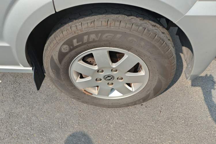 Used Dongfeng Xiaokang C56 2020 1.5L Luxury Model I DK15C Right Front Wheel Hub