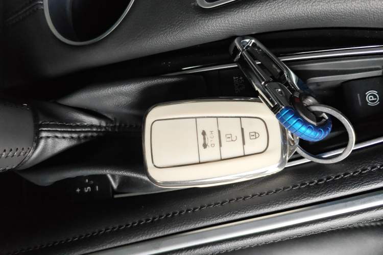 Used Toyota Avalon 2022 2.5L Touring Premium Edition Vehicle Key