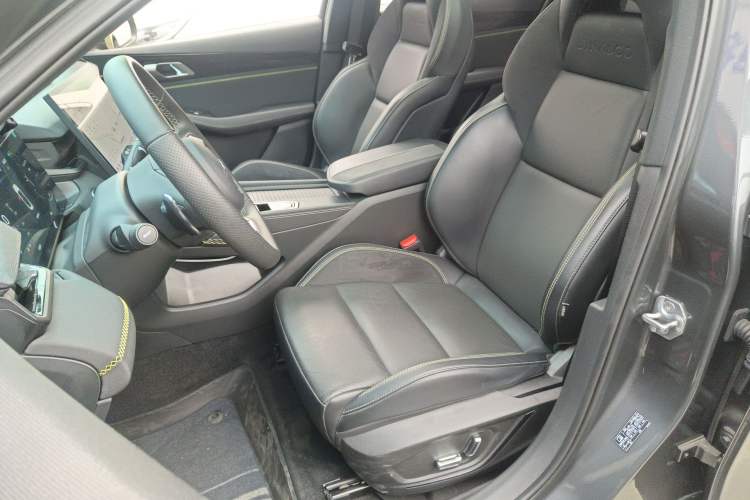 Used Lynk & Co 03 2023 1.5TD DCT JingPro
