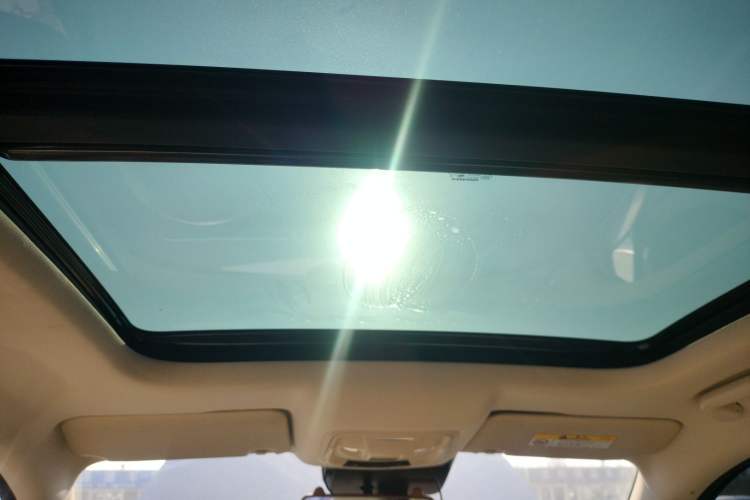 Used ORA Good Cat 2023 401 km Standard Range Premium Version Lithium Iron Phosphate
