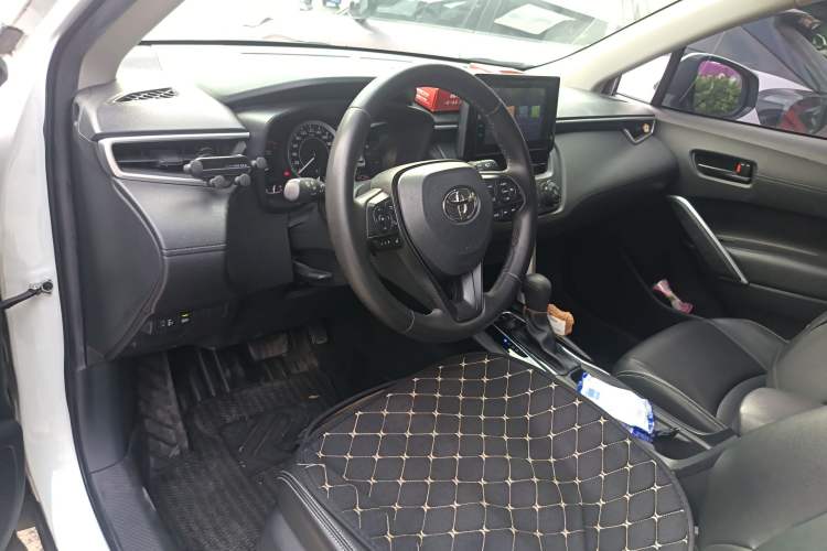 Used Toyota Corolla Cross 2022 2.0L Pioneer Edition Center Console