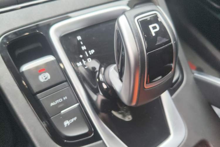 Used Geely Auto Emgrand X7 Sport 2021 Million Edition 1.8TD DCT Two-Wheel Drive Luxury Model
