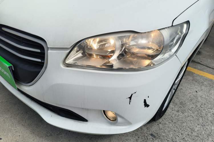 Used Peugeot 301 2014 1.6L Manual Comfort Edition Left Front Headlight