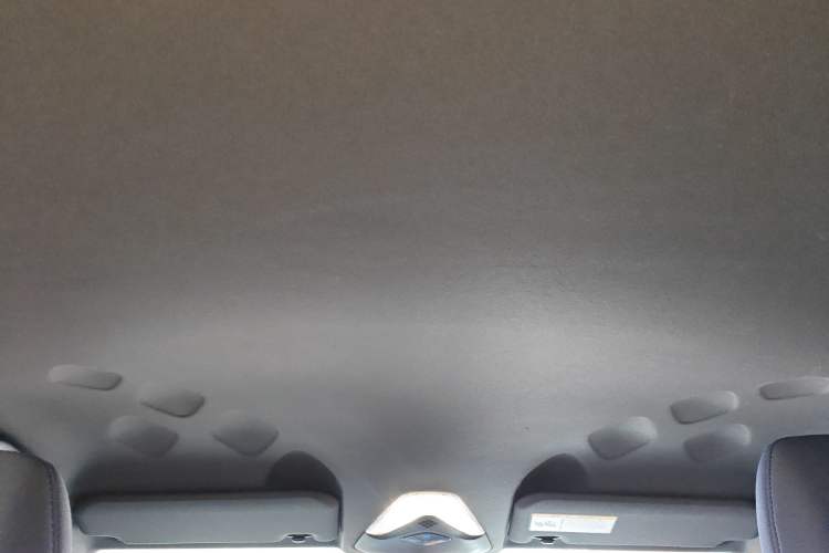 Used Toyota C-HR 2018 2.0L Leading Edition China V-standard