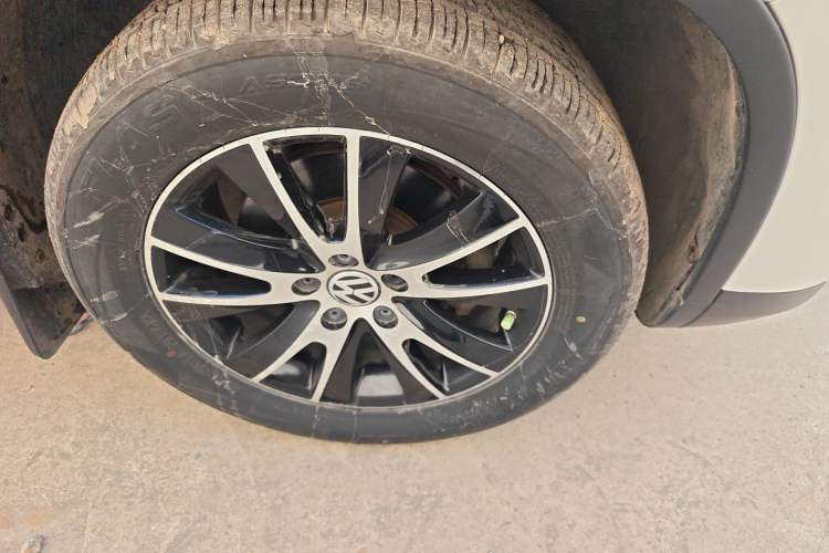 Used Volkswagen Tiguan 2015 1.8TSI Automatic Two-Wheel Drive Luxury Model