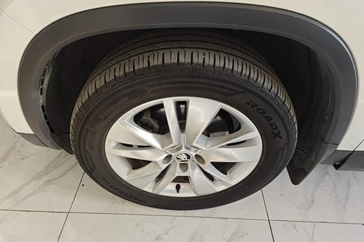 Used Skoda Kodiaq 2018 Facelifted TSI330 5-Seater Two-Wheel-Drive Luxury Enjoyment Edition