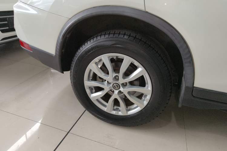 Used Nissan X-Trail 2019 2.0L CVT Smart Connect Comfort Edition 2WD Right Rear Wheel Hub